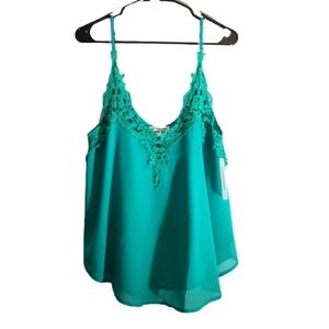 Roommates cami top size XL